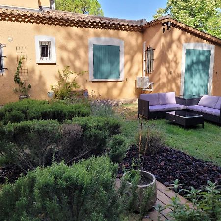 Au Bord De L'Alzon Apartment Uzes Bagian luar foto