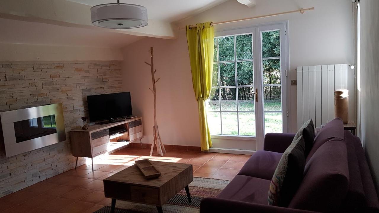 Au Bord De L'Alzon Apartment Uzes Bagian luar foto