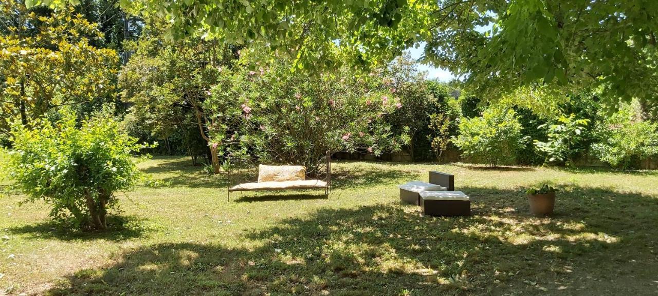 Au Bord De L'Alzon Apartment Uzes Bagian luar foto